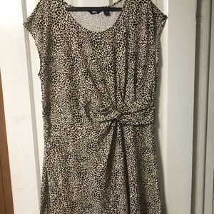 Lands End women’s dress size 1X Beige animal print short sleeves round neck